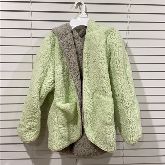 Reversible teddy jacket - Picture 2 of 6